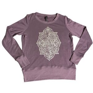GAIAM long sleeve mandala yoga workout shirt  size xs